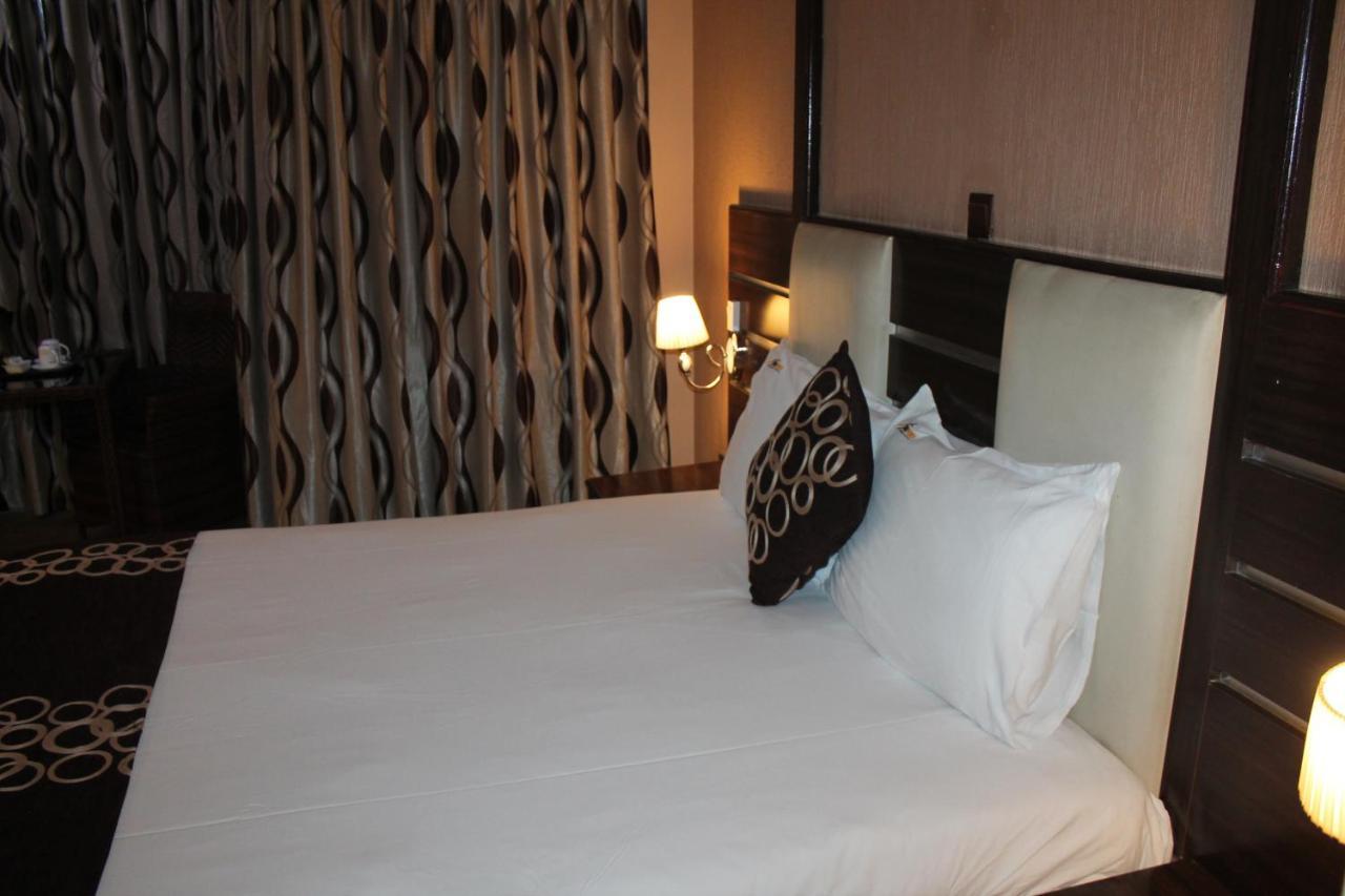 Airport Landing Hotel Ναϊρόμπι Εξωτερικό φωτογραφία